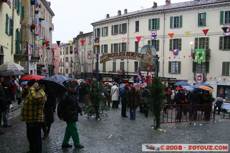 Storico Carnevale di Ivrea - Fagiolata Benefica del Castellazzo
Mots-clés: Nourriture