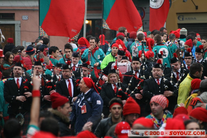 Storico Carnevale di Ivrea - Ringwood Pipe Band di Poole
