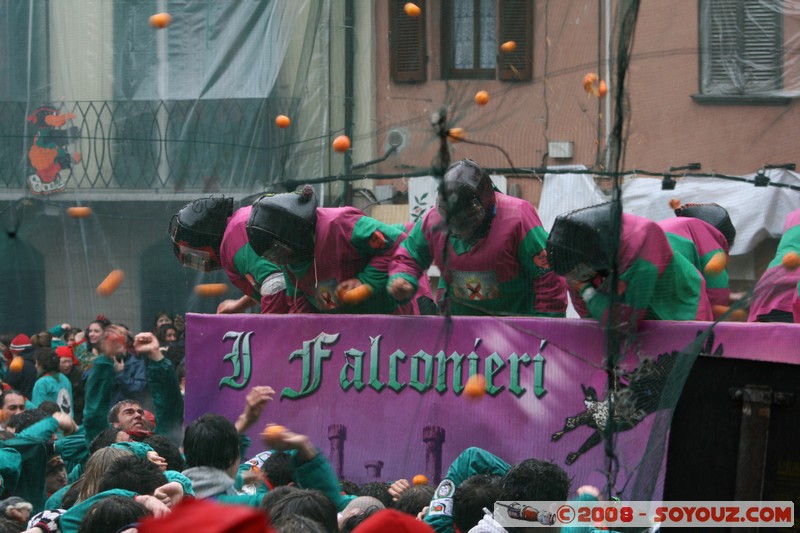 Ivrea - Battaglia delle Arance - Tuchini Del Borghetto e I Falconieri
