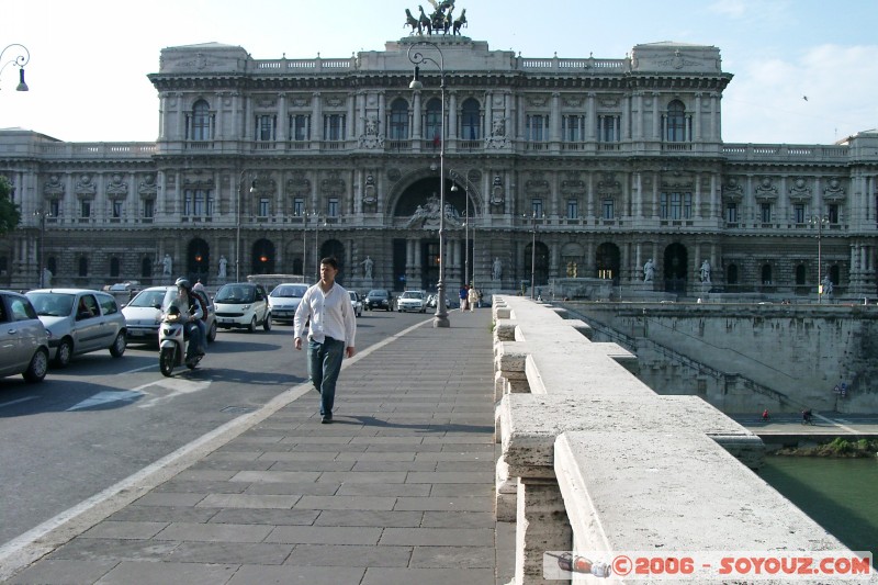 Palazzio di Giustizia
