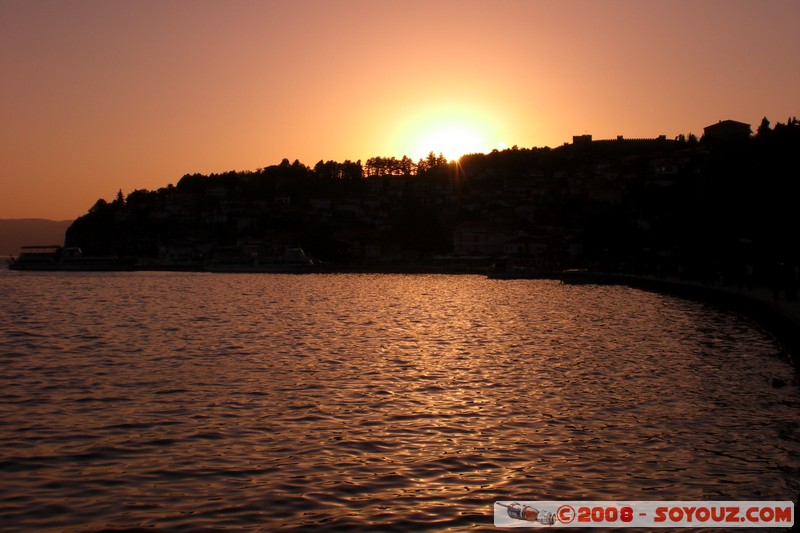 Le long du lac Ohrid - sunset
Mots-clés: patrimoine unesco sunset Lac