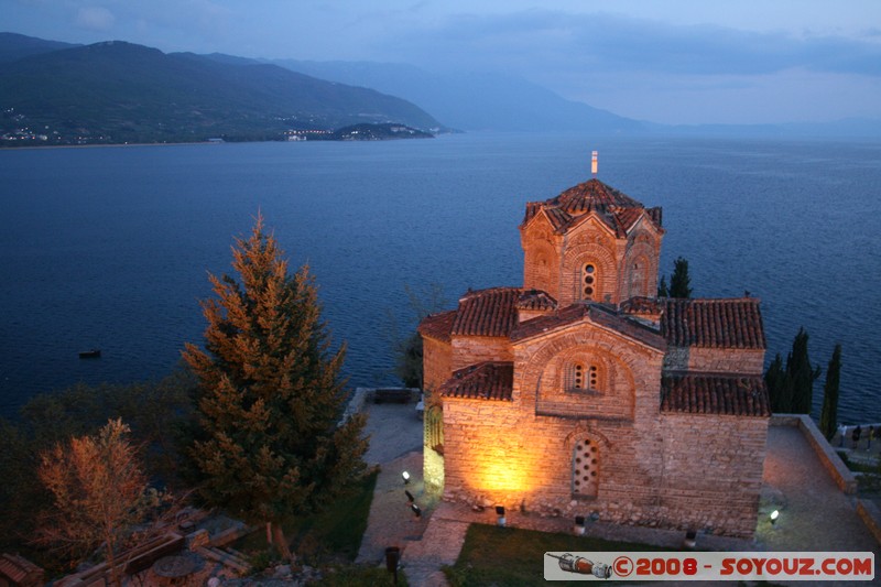 Ohrid - Church of Sveti Jovan at Kaneo
Mots-clés: patrimoine unesco sunset Eglise