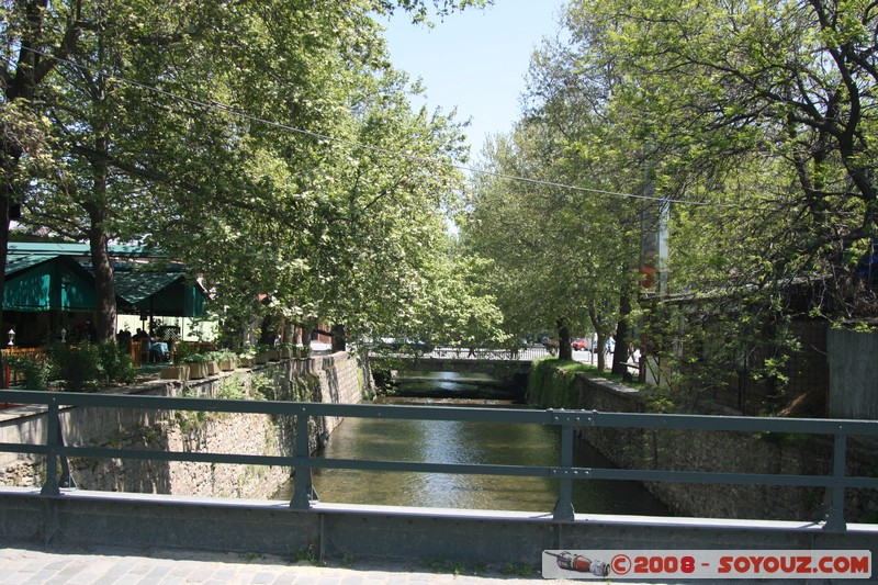 Bitola - River Dragor
Mots-clés: Riviere
