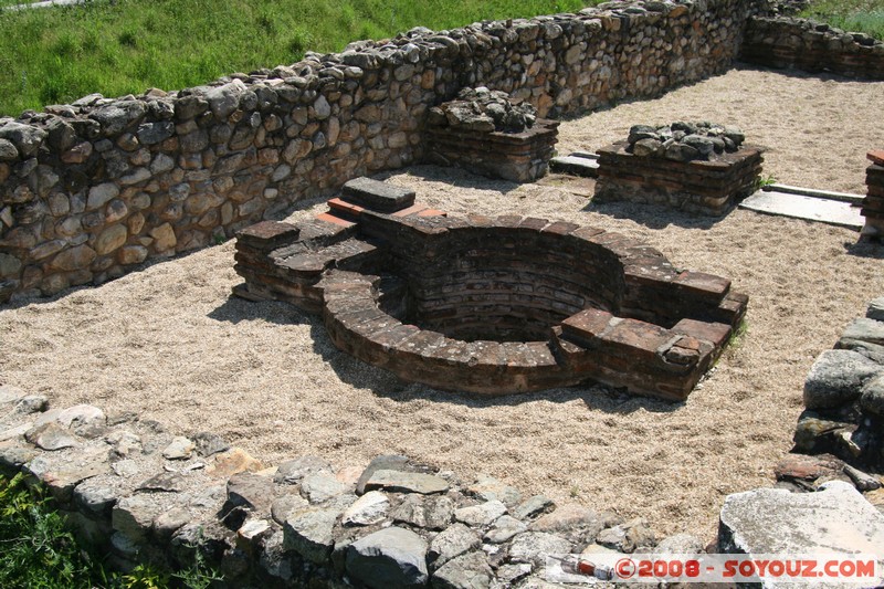 Bitola - Heraclea
Mots-clés: Ruines Romain