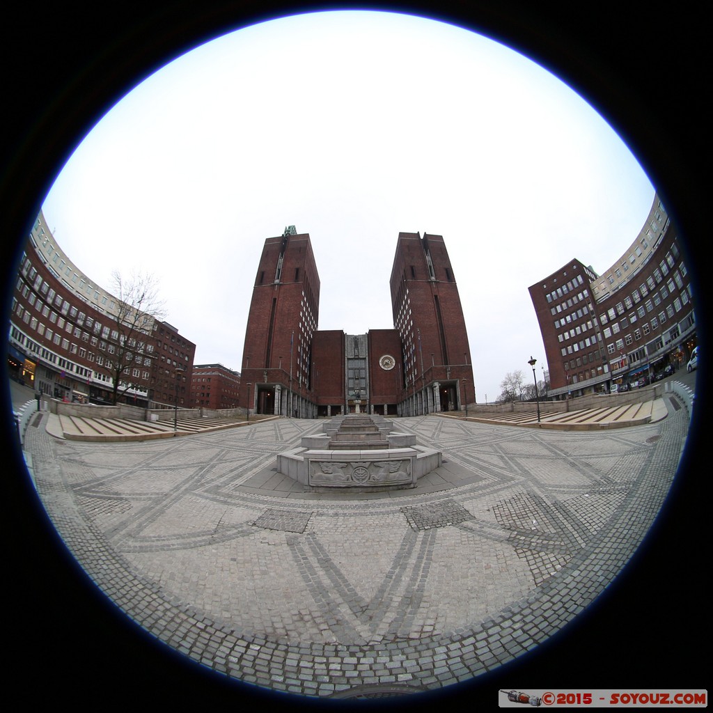 Oslo sentrum - Oslo radhus (City Hall) - Fish Eye
Mots-clés: geo:lat=59.91256269 geo:lon=10.73414683 geotagged NOR Norvège Oslo Oslo sentrum Norway Oslo radhus Fish eye