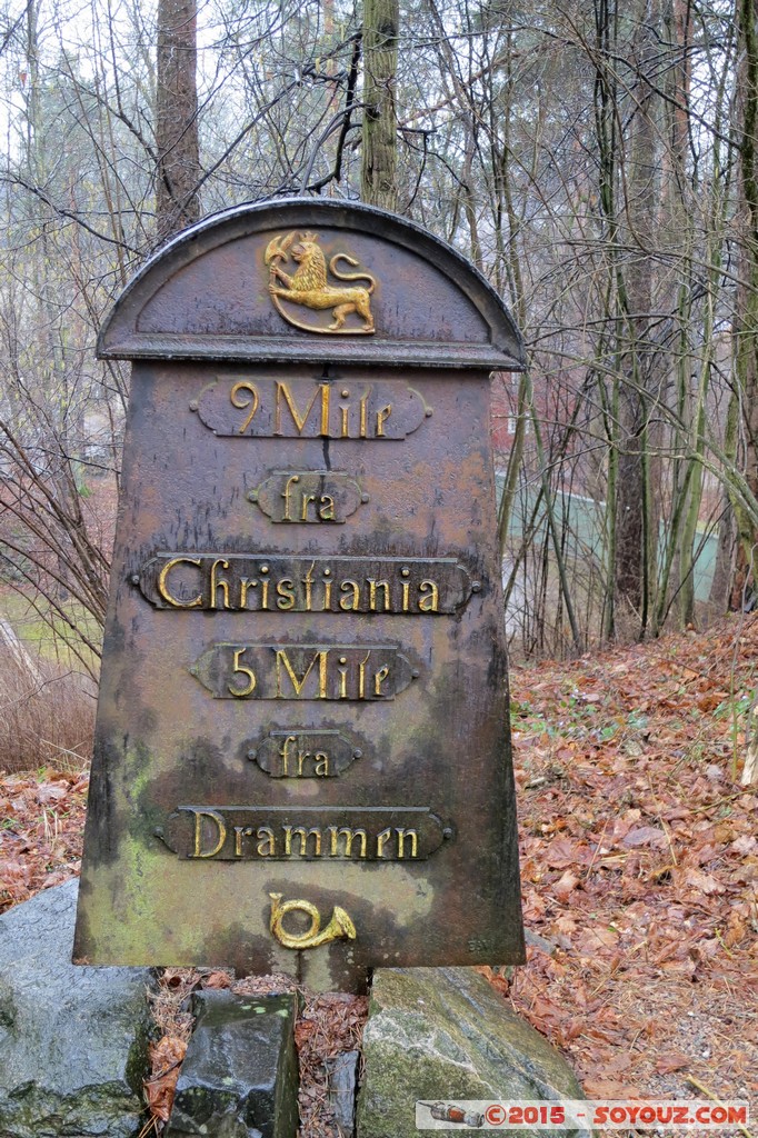 Bygdoy - Norsk Folkemuseum - Milepost
Mots-clés: Akershus Bygdøy geo:lat=59.90824400 geo:lon=10.68368750 geotagged Lysaker NOR Norvège Norway Norsk Folkemuseum