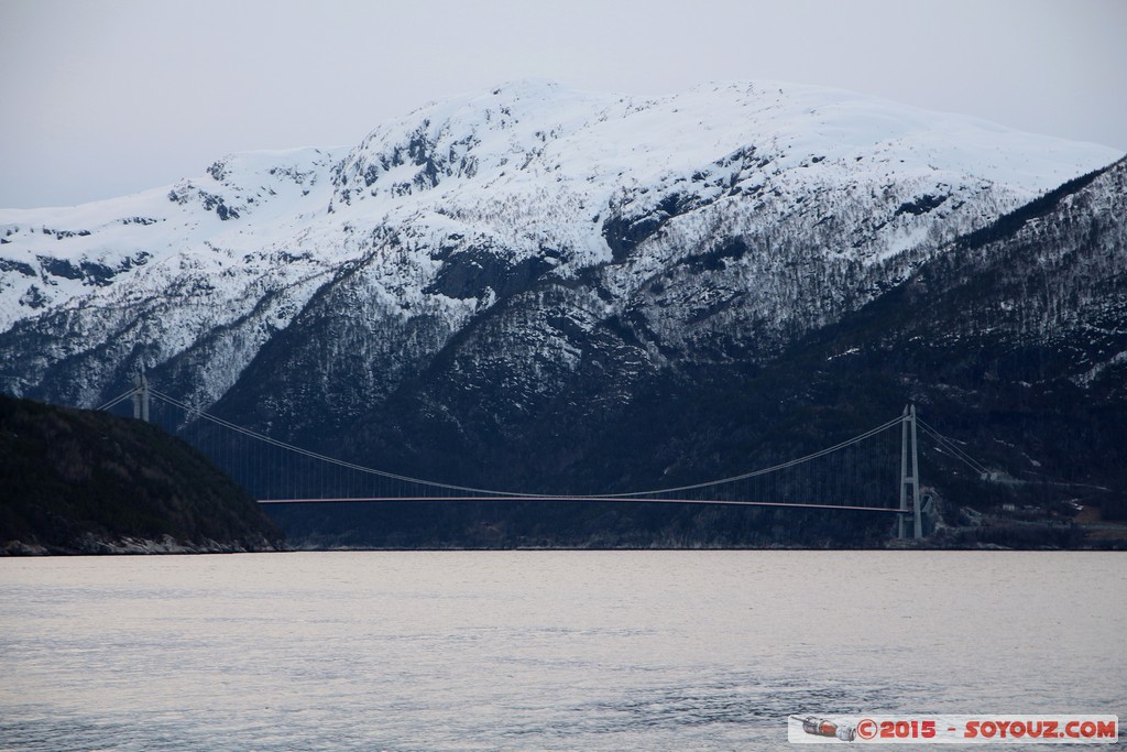 Vallavik - Hardangerbrua
Mots-clés: Brimnes geo:lat=60.47084398 geo:lon=6.90753194 geotagged Hordaland NOR Norvège Vallavik Pont Fjord Montagne Neige Hardangerbrua