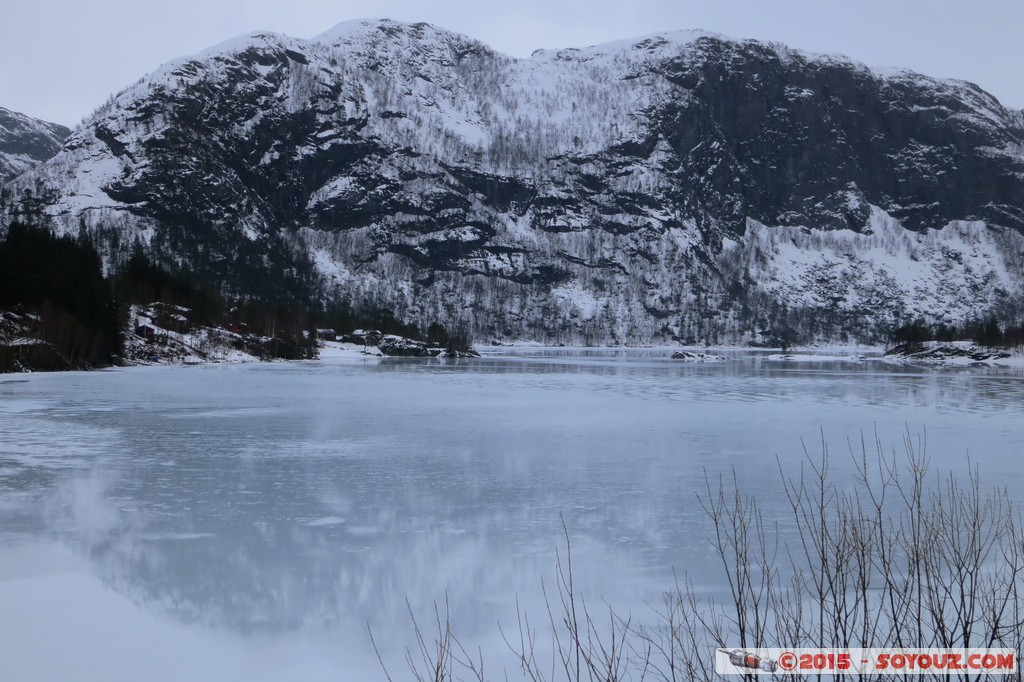 Hordaland - Storevatnet
Mots-clés: geo:lat=60.83861464 geo:lon=5.59089000 geotagged Hordaland Matre Matredal NOR Norvège Norway Storevatnet Lac Neige Montagne