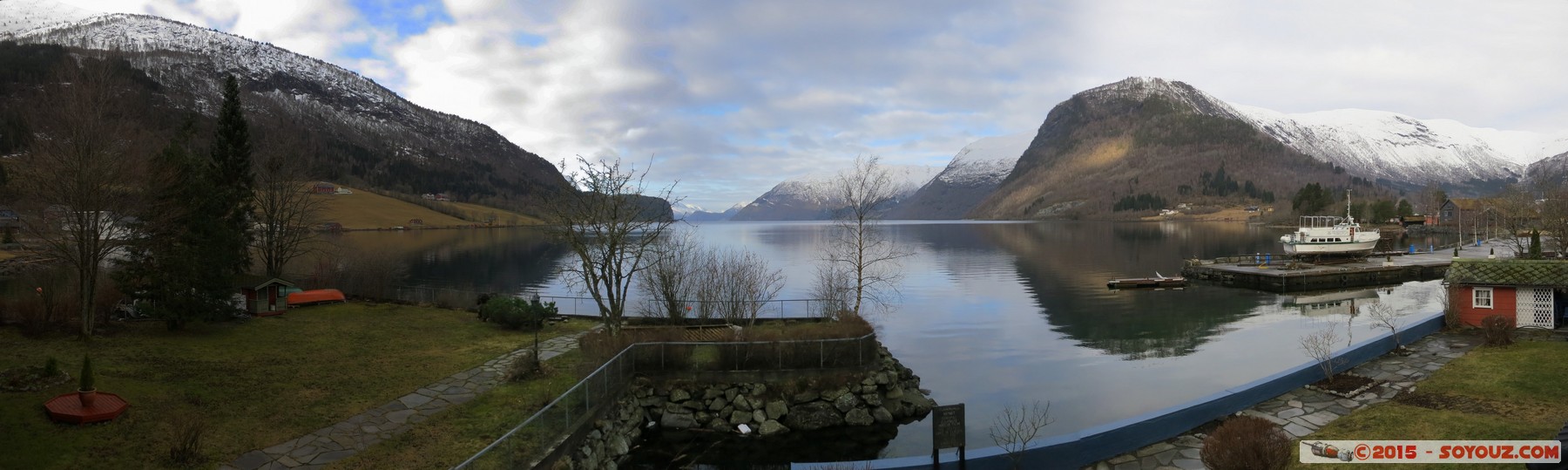 Hornindalsvatnet - Hornindal - Panorama
Stitched Panorama
Mots-clés: geo:lat=61.96767312 geo:lon=6.52436078 geotagged Grodås Hornindal NOR Norvège Sogn og Fjordane panorama Lac Montagne Neige paysage