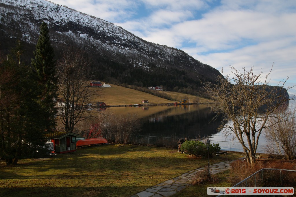 Hornindalsvatnet - Hornindal
Mots-clés: geo:lat=61.96737700 geo:lon=6.52392200 geotagged Grodås Hornindal NOR Norvège Sogn og Fjordane Lac Montagne Neige paysage