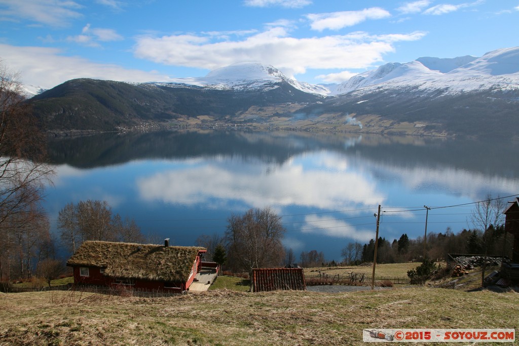 Innvikfjorden - Blaksaeter
Mots-clés: Blaksæter Blakset geo:lat=61.85963560 geo:lon=6.52685720 geotagged NOR Norvège Sogn og Fjordane Fjord Montagne Neige