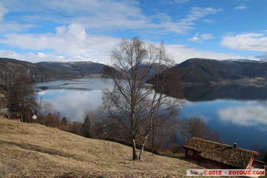 Innvikfjorden - Blaksaeter
Mots-clés: Blaksæter Blakset geo:lat=61.85969350 geo:lon=6.52668700 geotagged NOR Norvège Sogn og Fjordane Fjord Montagne Neige