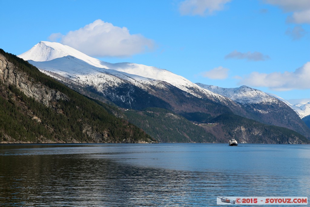 Stranda - Storfjorden
Mots-clés: geo:lat=62.30836200 geo:lon=6.94949867 geotagged More og Romdal NOR Norvège Stranda Storfjorden Fjord Montagne Neige bateau