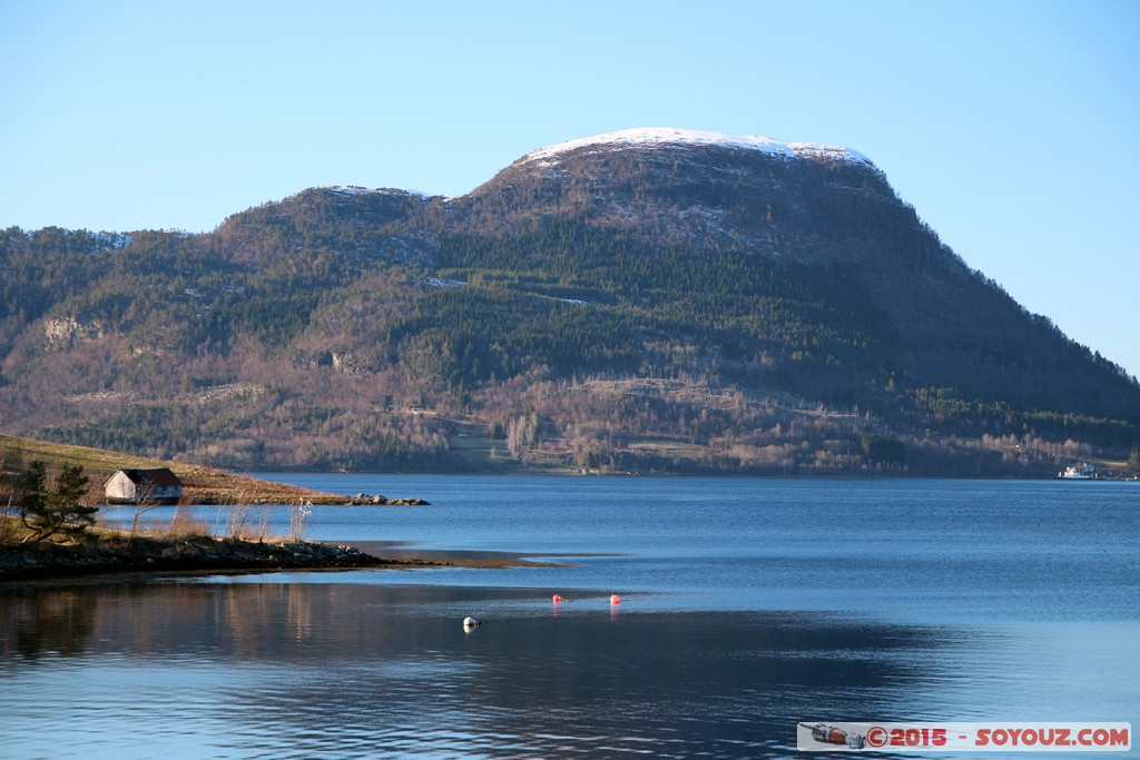 More og Romdal - Valsoyfjord
Mots-clés: geo:lat=63.13270850 geo:lon=8.46387800 geotagged More og Romdal NOR Norvège Valsøyfjord Norway Fjord Montagne Neige