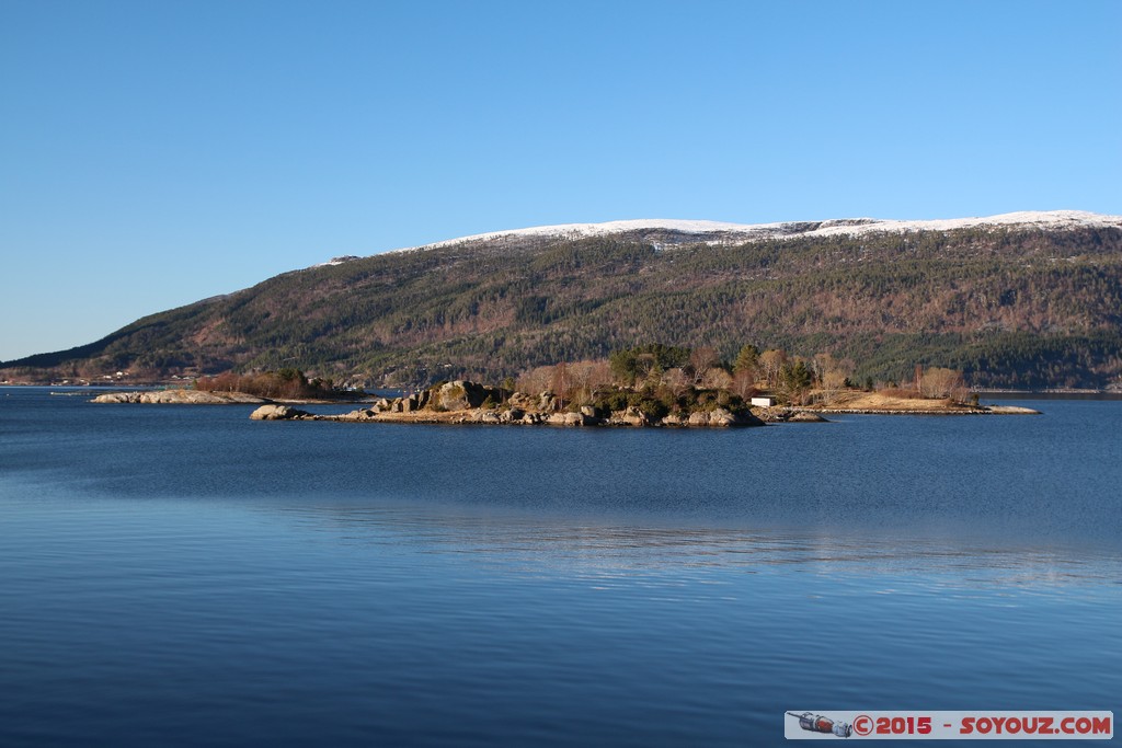 More og Romdal - Valsoyfjord
Mots-clés: geo:lat=63.13268178 geo:lon=8.46393894 geotagged More og Romdal NOR Norvège Valsøyfjord Norway Fjord Montagne Neige