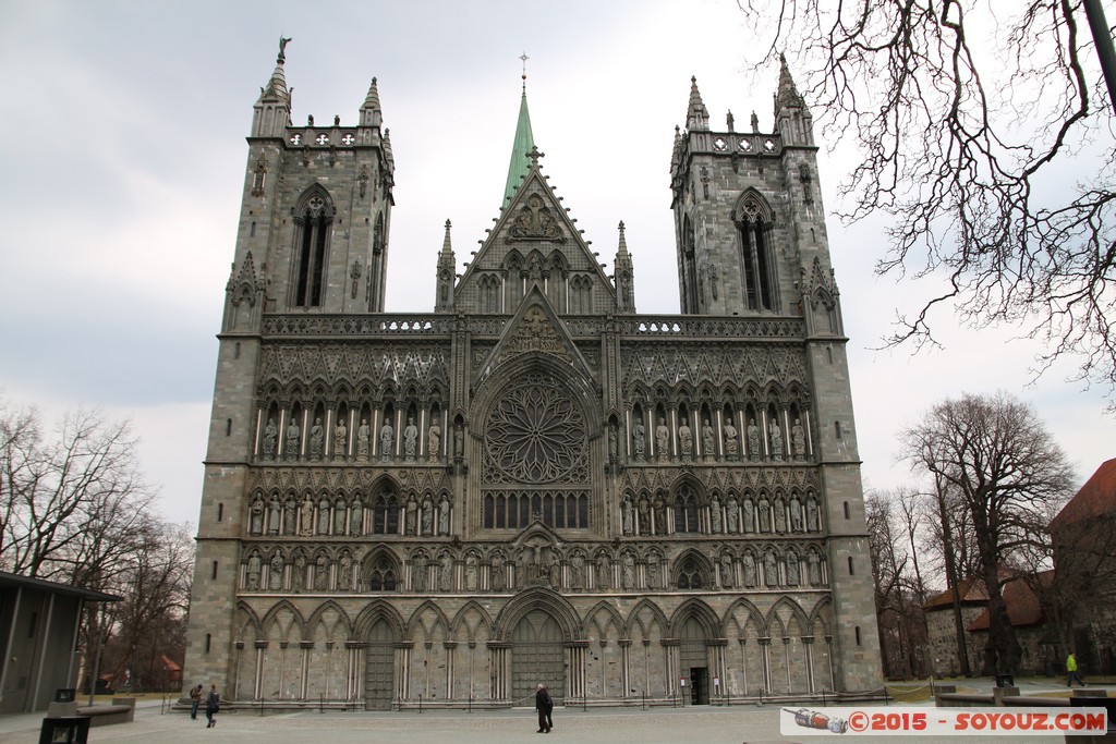 Trondheim - Nidaros Domkirke
Mots-clés: geo:lat=63.42674480 geo:lon=10.39512640 geotagged Kalvskinnet NOR Norvège Sor-Trondelag Trondheim Norway Nidaros Domkirke Eglise