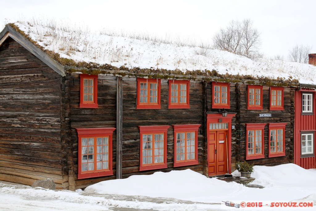 Roros - Spell-olaveien
Mots-clés: geo:lat=62.57799260 geo:lon=11.38987607 geotagged Haugan NOR Norvège Røros Sor-Trondelag Norway patrimoine unesco Spell-olaveien