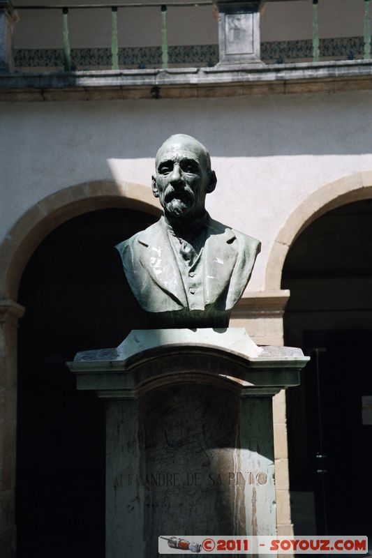 Coimbra
Mots-clés: statue