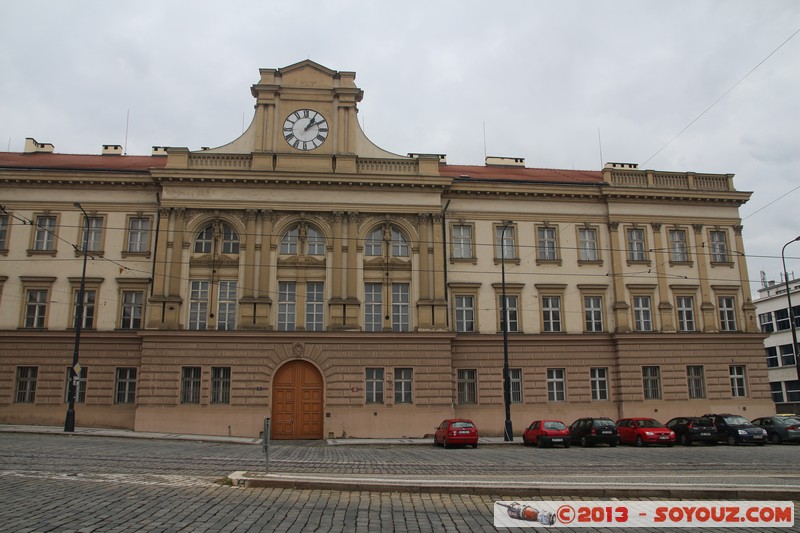 Prague - Uvoz - Hradcany kasarna
Mots-clés: CZE geo:lat=50.08744174 geo:lon=14.38848261 geotagged HlavnÃ­ mÄsto Praha HradÄany RÃ©publique TchÃ¨que Sedlec patrimoine unesco Hradcany kasarna