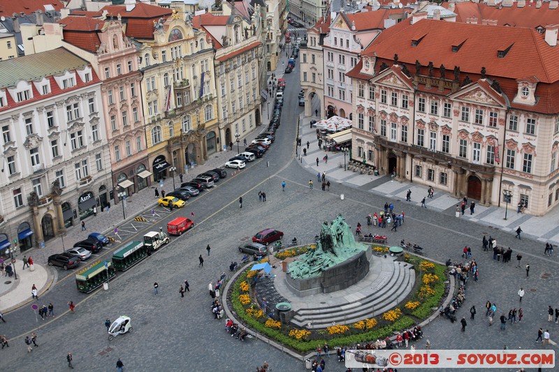 Prague - Staromestske namesti - View from Staromestska radnice - Husuv pomnik
Mots-clés: CZE geo:lat=50.08712047 geo:lon=14.42061782 geotagged HlavnÃ­ mÄsto Praha KoÅ¡Ã­Åe RÃ©publique TchÃ¨que StarÃ© MÄsto patrimoine unesco Staromestske namesti Staromestsk