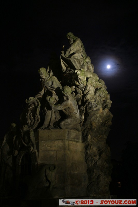 Prague by Night - Karluv most - Statue of St. John of Matha, St. Felix of Valois, and St. Ivan
Mots-clés: CZE geo:lat=50.08704481 geo:lon=14.40782888 geotagged HlavnÃ­ mÄsto Praha KoÅ¡Ã­Åe Prager Kleinseite RÃ©publique TchÃ¨que Nuit Karluv most Pont Statue of St. John of Matha St. Felix of 