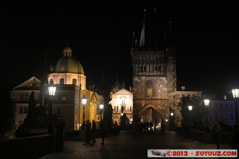 Prague by Night - Karluv most - Staromestska mostecka vez
Mots-clés: CZE geo:lat=50.08644943 geo:lon=14.41199276 geotagged HlavnÃ­ mÄsto Praha KoÅ¡Ã­Åe Prager Kleinseite RÃ©publique TchÃ¨que Nuit Karluv most Pont chateau Staromestska mostecka vez patrimo