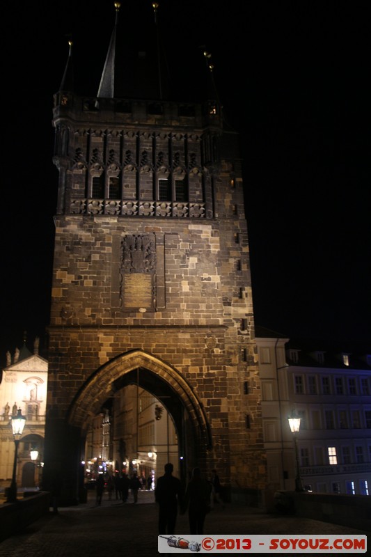 Prague by Night - Karluv most - Staromestska mostecka vez
Mots-clés: CZE geo:lat=50.08627597 geo:lon=14.41326739 geotagged HlavnÃ­ mÄsto Praha KoÅ¡Ã­Åe RÃ©publique TchÃ¨que StarÃ© MÄsto Nuit Karluv most Pont chateau Staromestska mosteck