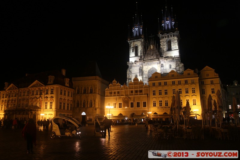 Prague by Night - Staromestske namesti - Tynsky chram
Mots-clés: CZE geo:lat=50.08719161 geo:lon=14.42108293 geotagged HlavnÃ­ mÄ�sto Praha KoÅ¡Ã­Å�e RÃ©publique TchÃ¨que StarÃ© MÄ�sto Nuit Staromestske namesti patrimoine unesco Eglise