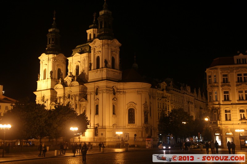 Prague by Night - Staromestske namesti - Chram sv. Mikulase na Starem Meste
Mots-clés: CZE geo:lat=50.08739149 geo:lon=14.42114701 geotagged HlavnÃ­ mÄ�sto Praha KoÅ¡Ã­Å�e Prag RÃ©publique TchÃ¨que Nuit Staromestske namesti patrimoine unesco Chram sv. Mikulase na Starem Mes