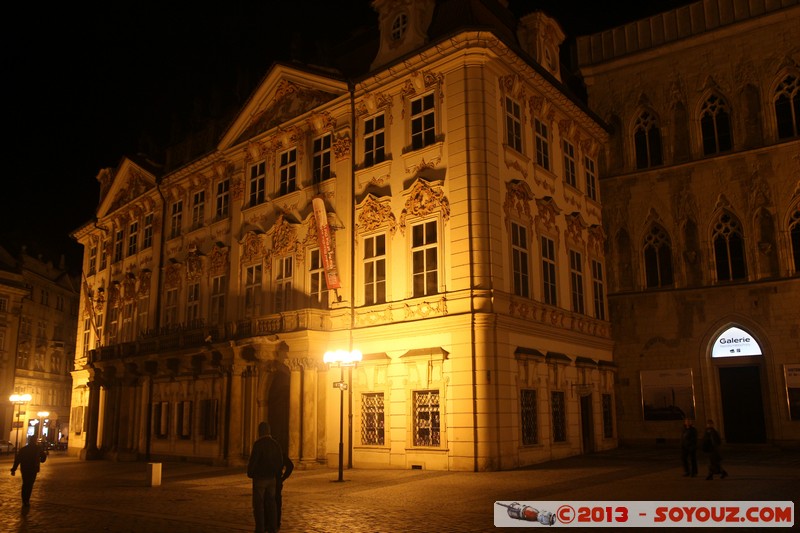 Prague by Night - Staromestske namesti
Mots-clés: CZE geo:lat=50.08768286 geo:lon=14.42154786 geotagged HlavnÃ­ mÄ�sto Praha KoÅ¡Ã­Å�e Prag RÃ©publique TchÃ¨que Nuit Staromestske namesti patrimoine unesco