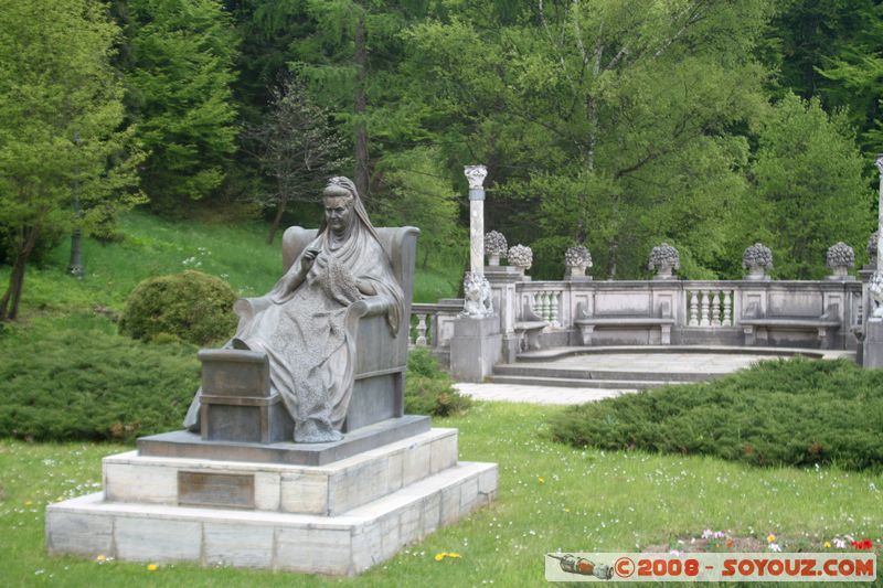 Sinaia - Peles Castle
Mots-clés: chateau statue