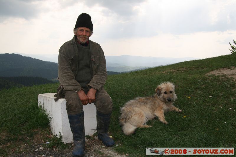 Ciumirna - Berger et son chien
Mots-clés: animals chien personnes
