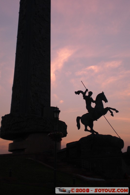 Moscou - Parc de la Victoire - Stele
Mots-clés: sunset Communisme