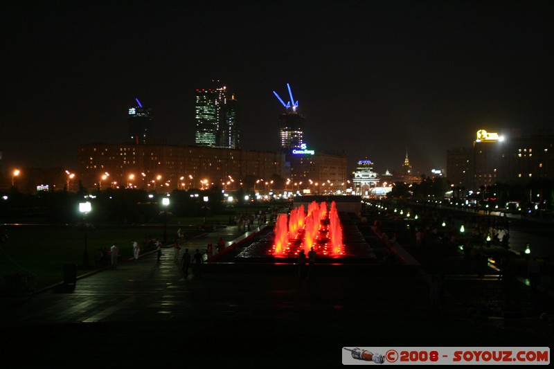 Moscou - Parc de la Victoire
Mots-clés: Nuit Communisme Fontaine