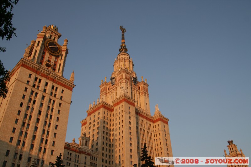 Universite d'Etat de Moscou
Mots-clés: 7 sisters Communisme