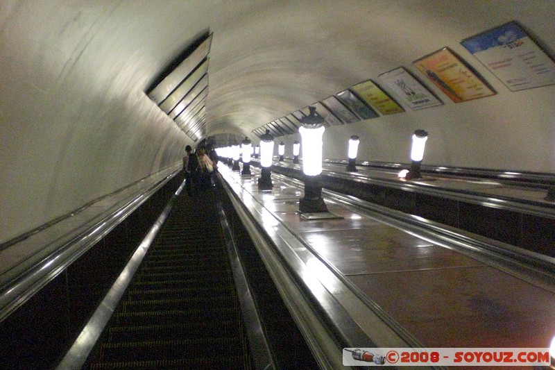 Moscou - Station de metro Novoslobodskaia
Mots-clés: metro Communisme