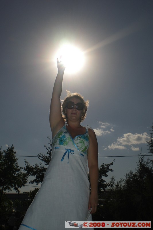 Eclipse de Soleil 2008 - Yulia godess of the Sun
Mots-clés: Eclipse