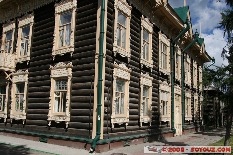 Tomsk - Maison en bois sur Krasnoarmeiskaia oul
Mots-clés: Bois