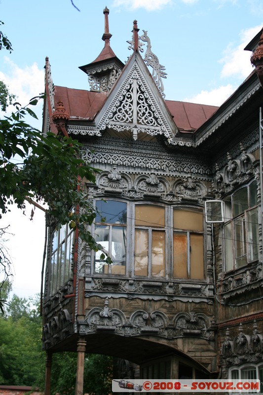 Tomsk - Maison du Paon
Mots-clés: Bois