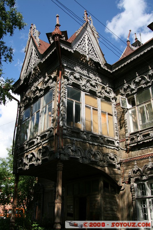 Tomsk - Maison du Paon
Mots-clés: Bois