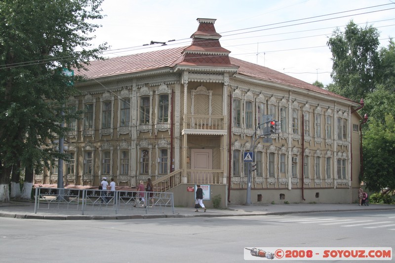 Tomsk - Maison en bois sur Prospekt Lenina
Mots-clés: Bois