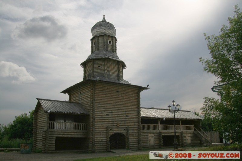 Tomsk - porte d'Or
Mots-clés: Bois