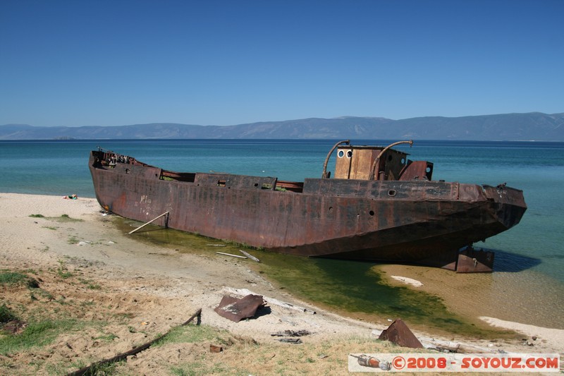 Olkhon - Khuzir - Le port
Mots-clés: Lac bateau