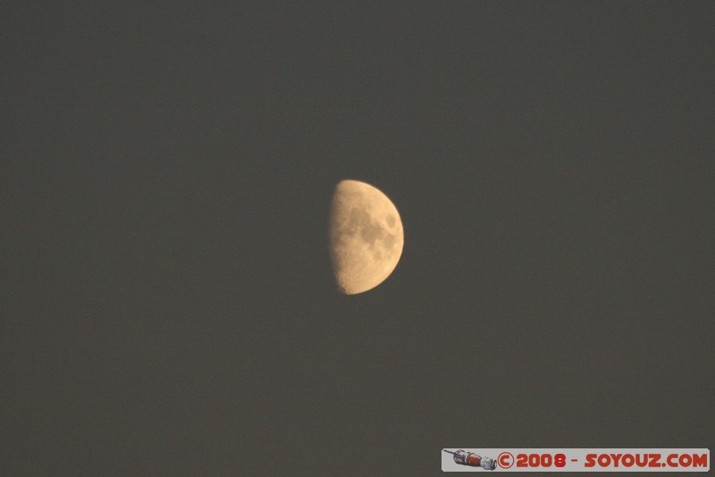 Olkhon - Khuzir - La Lune
Mots-clés: Lune