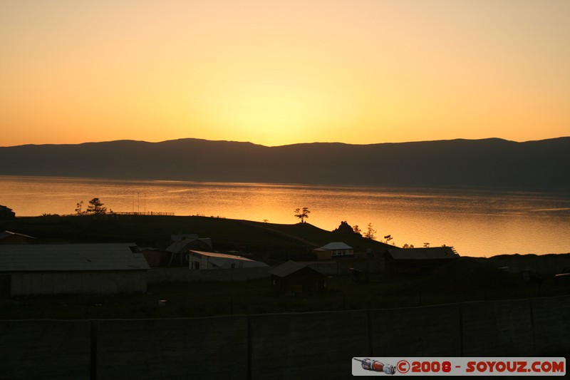 Olkhon - Khuzhir - Sunset sur le Baikal
Mots-clés: sunset Lac