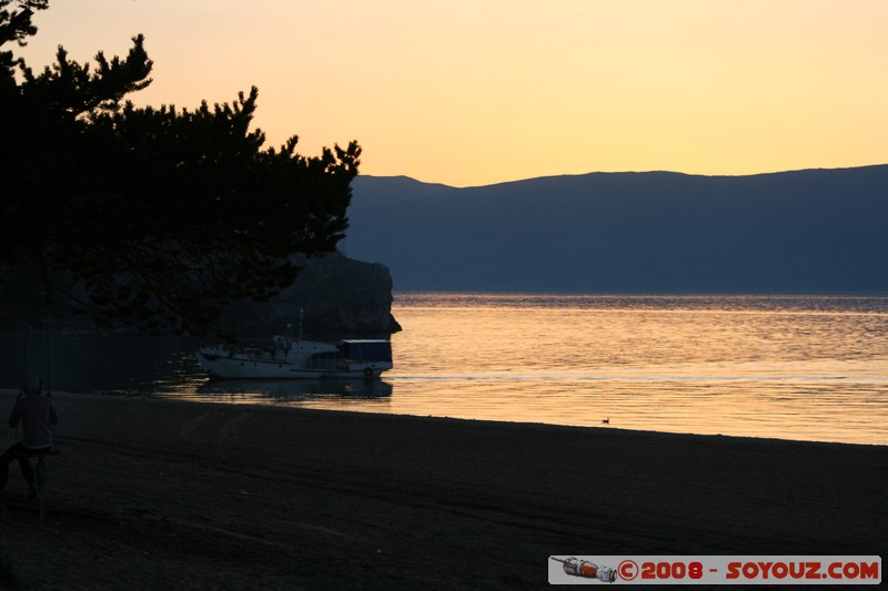 Olkhon - Khuzhir - Sunset sur le Baikal
Mots-clés: sunset Lac