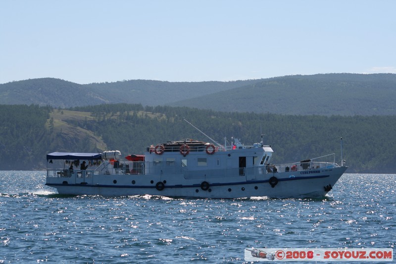 Olkhon - Usyk
Mots-clés: bateau Lac