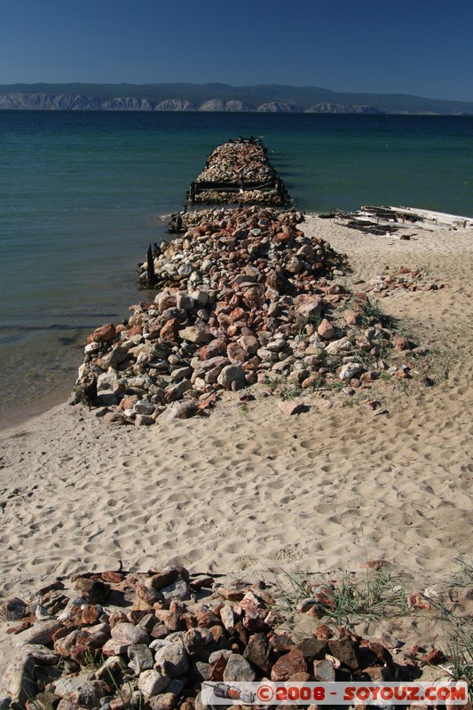 Olkhon - Peschanaya - Ruines d'un ancien goulag
Mots-clés: Lac