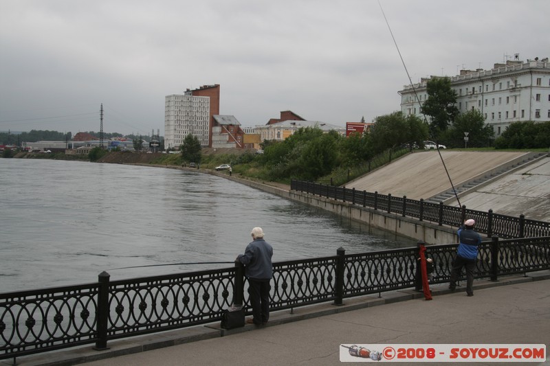 Irkoutsk - Pecheurs sur l'Angara
Mots-clés: Riviere