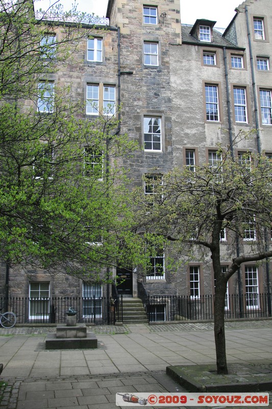 Edinburgh - Makars' Court (Lady Stair's Close)
Lawnmarket, Edinburgh, City of Edinburgh EH1 2, UK
Mots-clés: patrimoine unesco